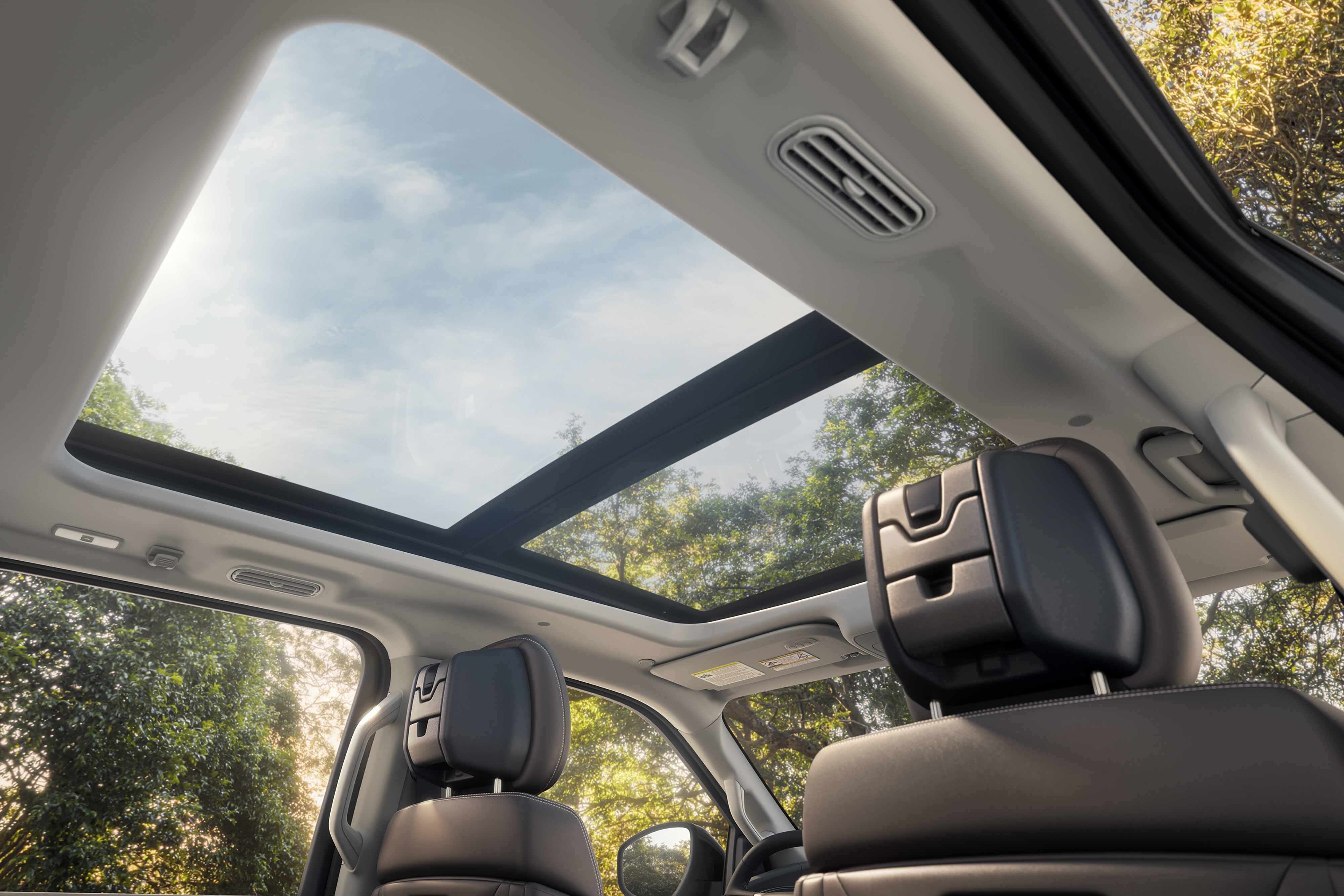Vista Roof® panorámico disponible de la SUV Ford Expedition® 2027
