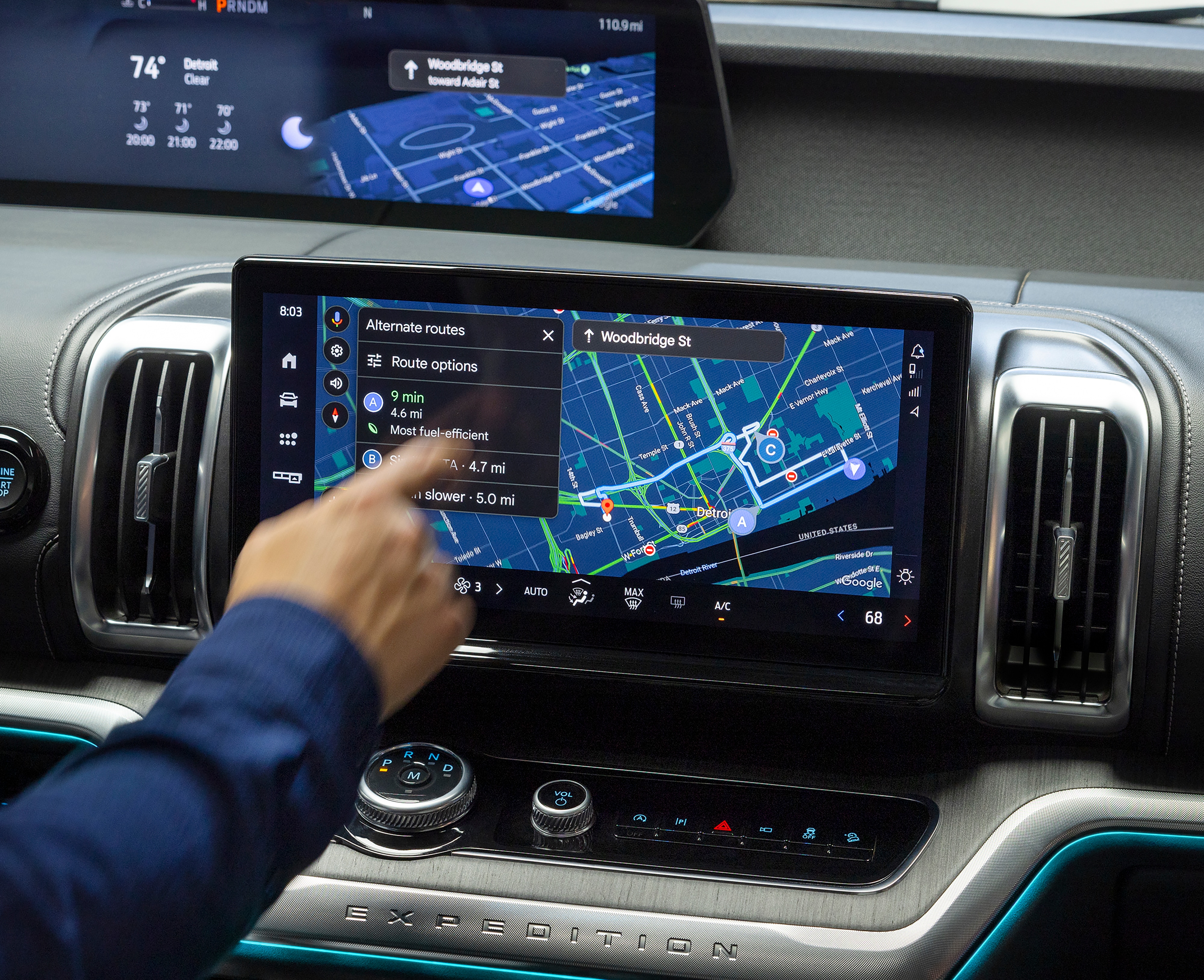 Pantalla central de 13.2" de la SUV Ford Expedition® 2027