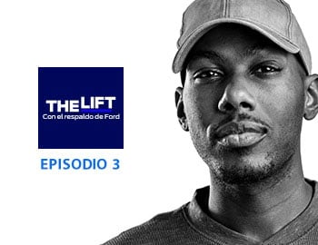 Episodio N.º 3 de The Lift Powered by Ford con un hombre con gorra de béisbol.