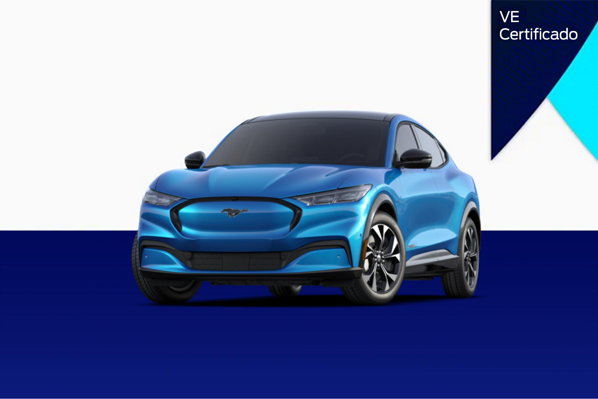 Una SUV Ford Mustang Mach-E® con emblema EV Certificado