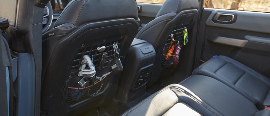 Panel MOLLE en el asiento trasero de la Ford Bronco® 2024