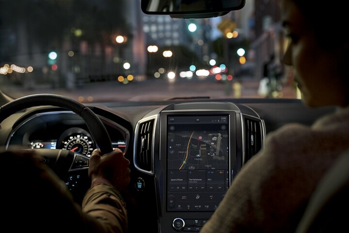 Imagen interior del tablero de una SUV Ford Edge® 2023