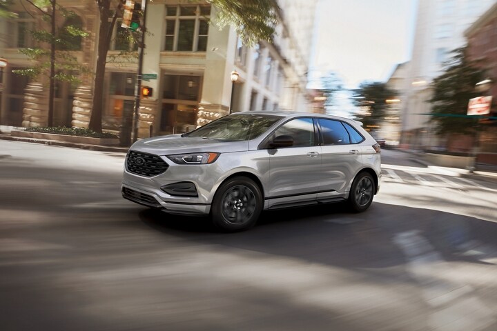 Una SUV Ford Edge® SE 2023 con Paquete de Apariencia SE Black