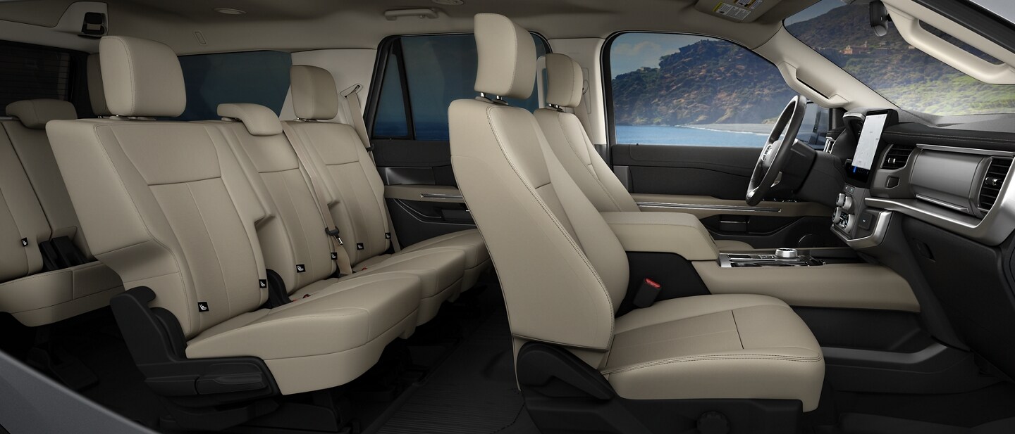 El interior de una SUV Ford Expedition 2023 con el Paquete de Edición Especial XLT