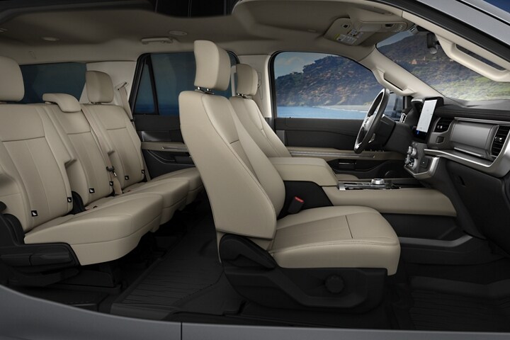 El interior de una SUV Ford Expedition 2023 con el Paquete de Edición Especial XLT