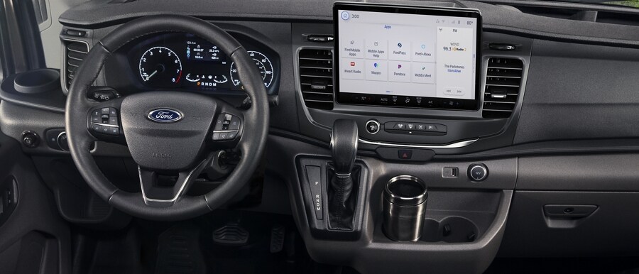 Imagen de la consola mediana de una van Ford Transit® 2023