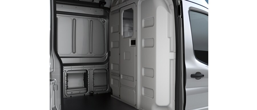 Imagen de una van Ford Transit® 2023 con la puerta lateral abierta