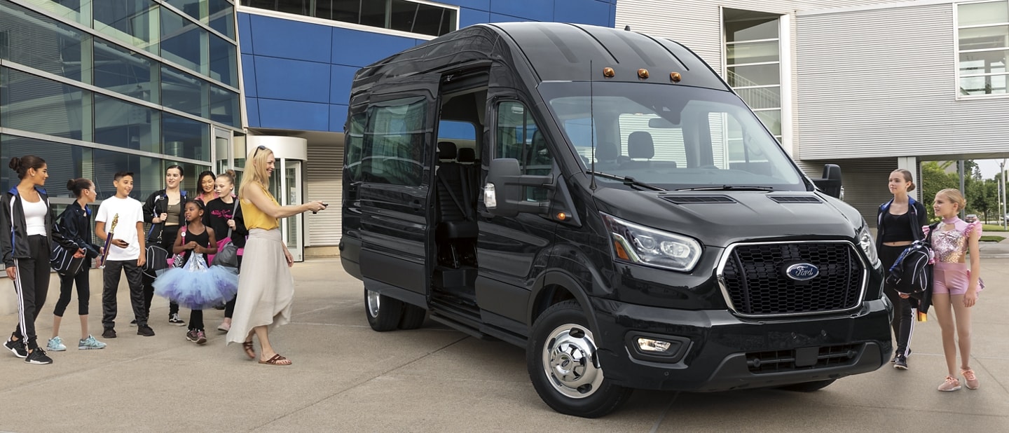 Van Wagon para Pasajeros Ford Transit® 2024 Características de Diseño